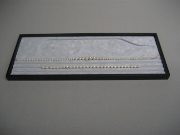 Tray to string pearl necklaces, with frame