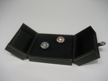 Box with Inserts for 2 and 4 Rings