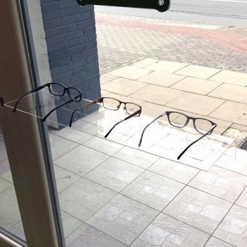 MITOR für Brillen Deko-Fenster