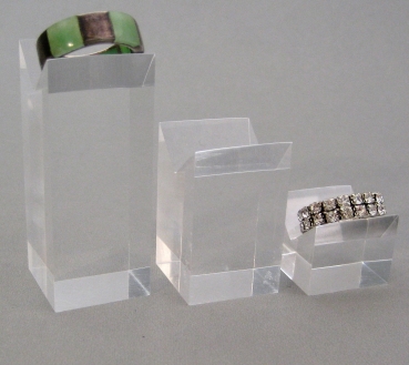 Set of 3 display cubes for rings