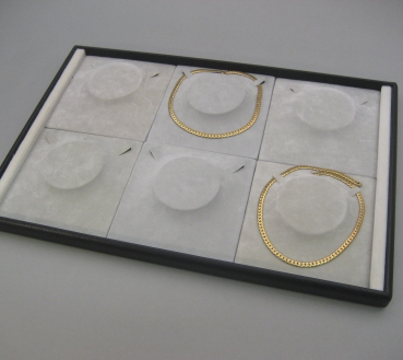 Tray with 6 inlays for 1 necklace each