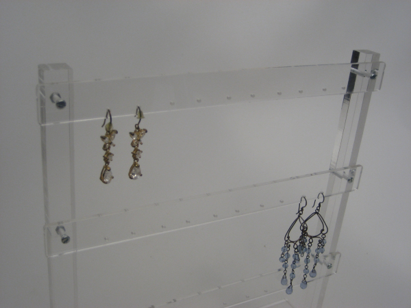 Ladder for 15 pairs of earrings